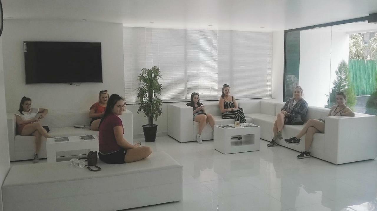 Hotel Hulk Pokhara Dış mekan fotoğraf